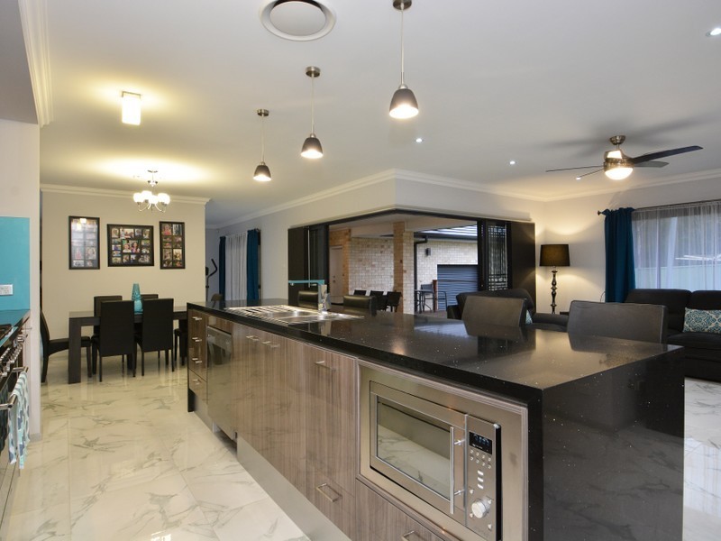 8 Magnetic Drive, Ashtonfield NSW 2323