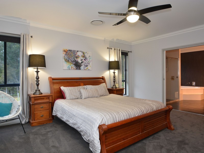 8 Magnetic Drive, Ashtonfield NSW 2323