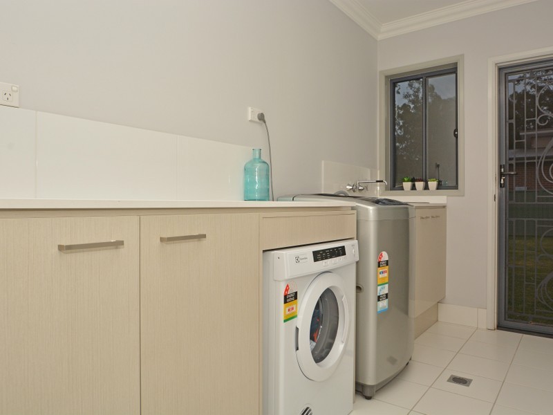 8 Magnetic Drive, Ashtonfield NSW 2323