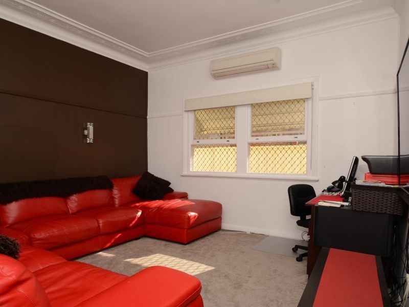 115 New England Highway, Rutherford NSW 2320