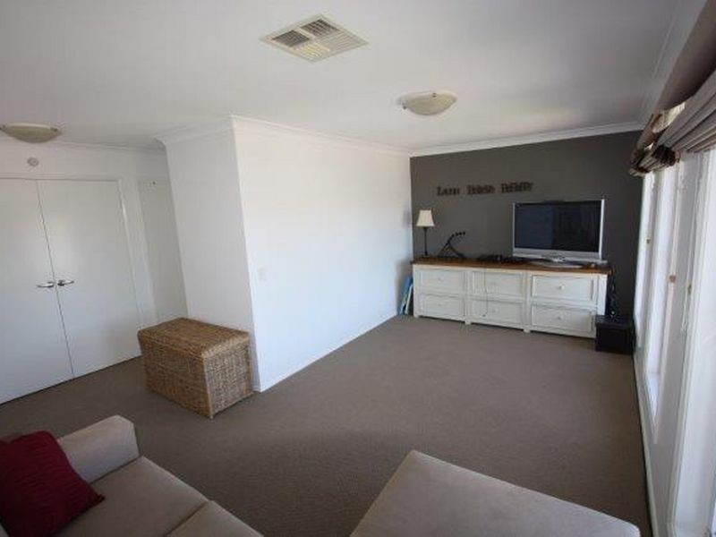 7 Saddlers Drive, Gillieston Heights NSW 2321