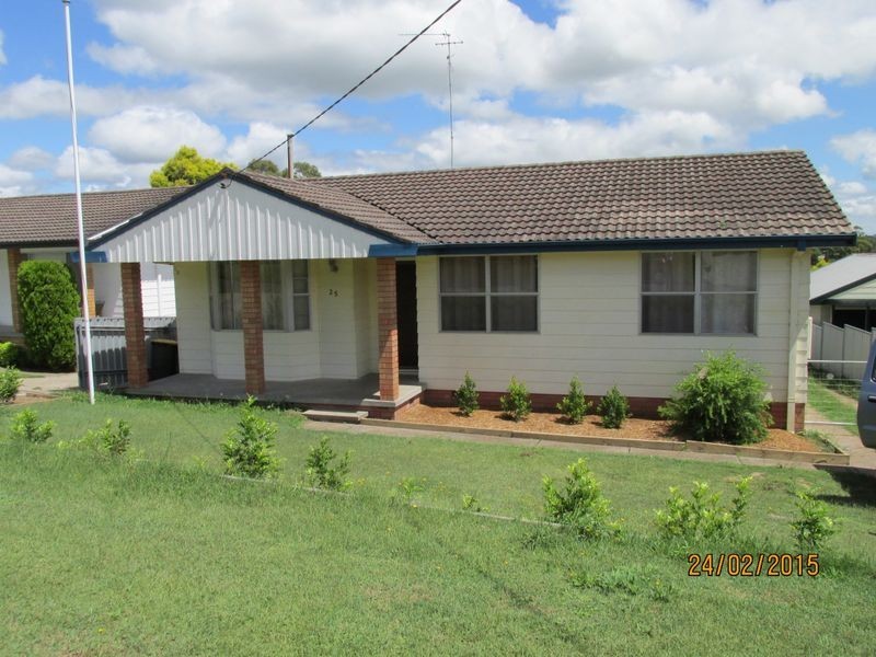 25 Buffier Crescent, Rutherford NSW 2320