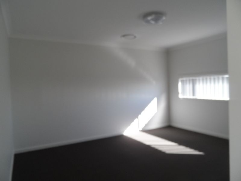 16 Finch Crescent, Aberglasslyn NSW 2320