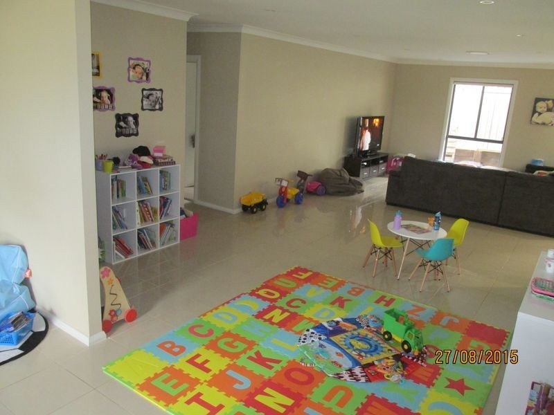 2/66 Canterbury Drive, Raworth NSW 2321