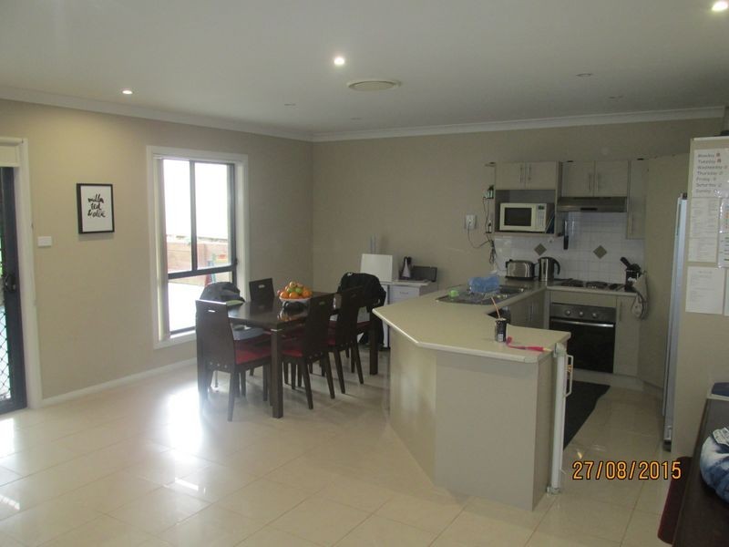 2/66 Canterbury Drive, Raworth NSW 2321