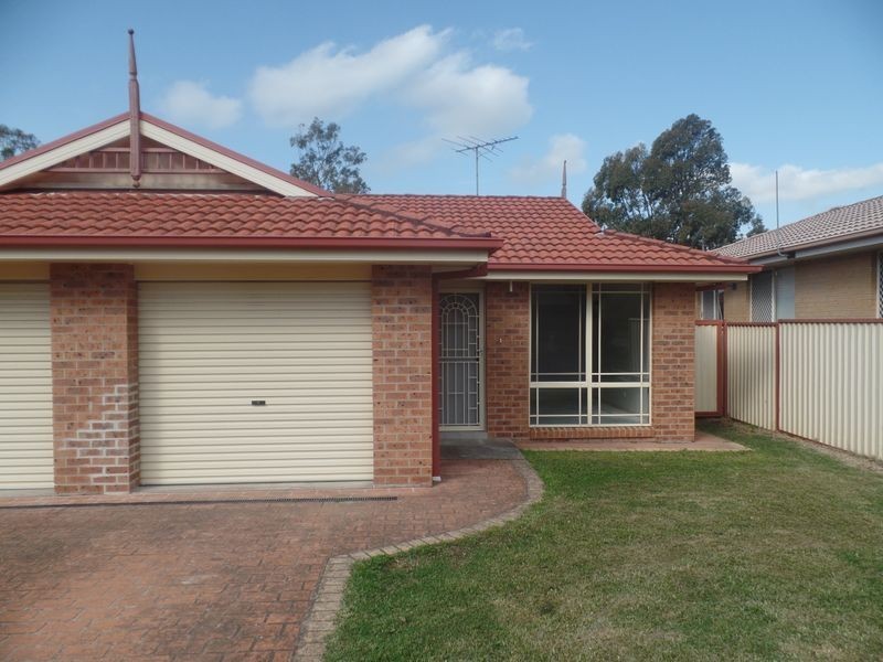 1/19 Schank Drive, Metford NSW 2323