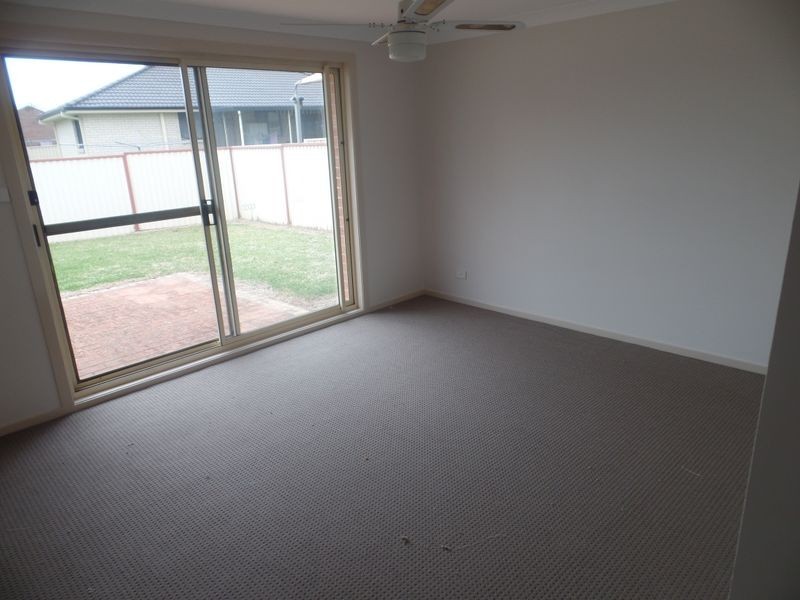 1/19 Schank Drive, Metford NSW 2323
