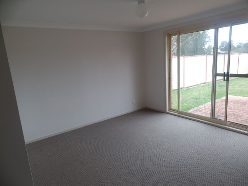 2/19 Schank Drive, Metford NSW 2323