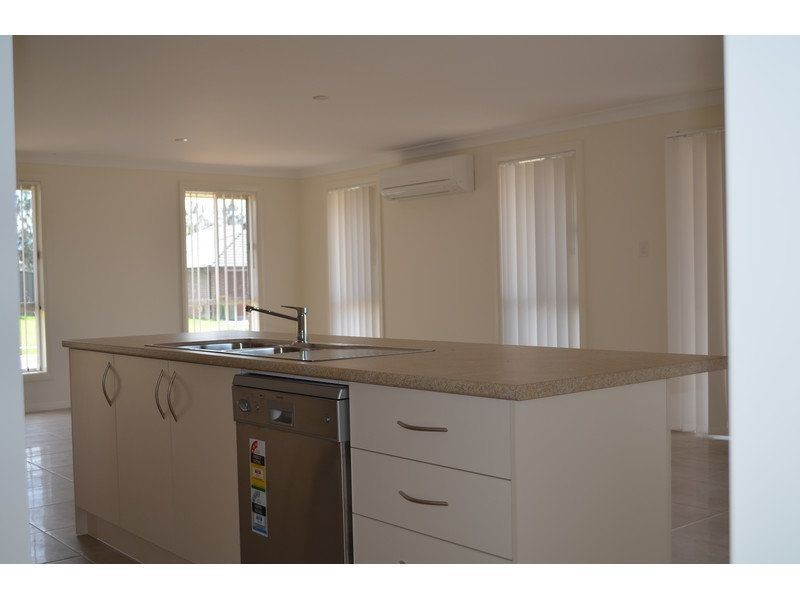 17 Portabello Crescent, Thornton NSW 2322