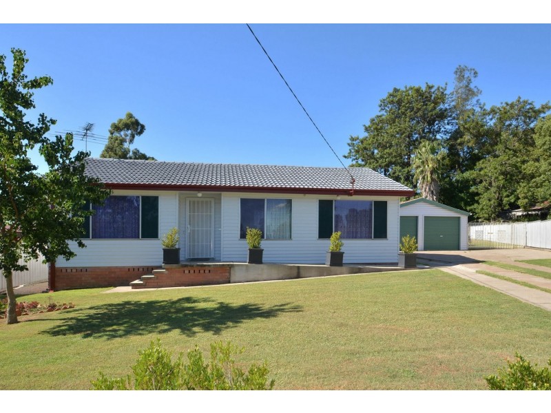 12 Buffier Crescent, Rutherford NSW 2320