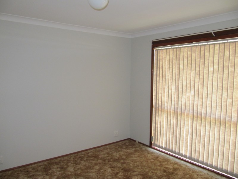 6 Burbank Close, Tarro NSW 2322