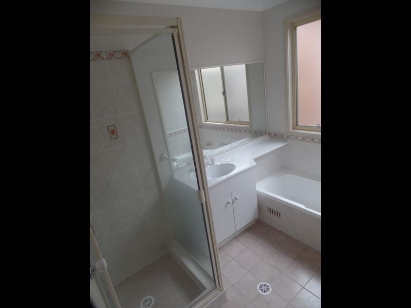 2/19 Schanck Drive, Metford NSW 2323