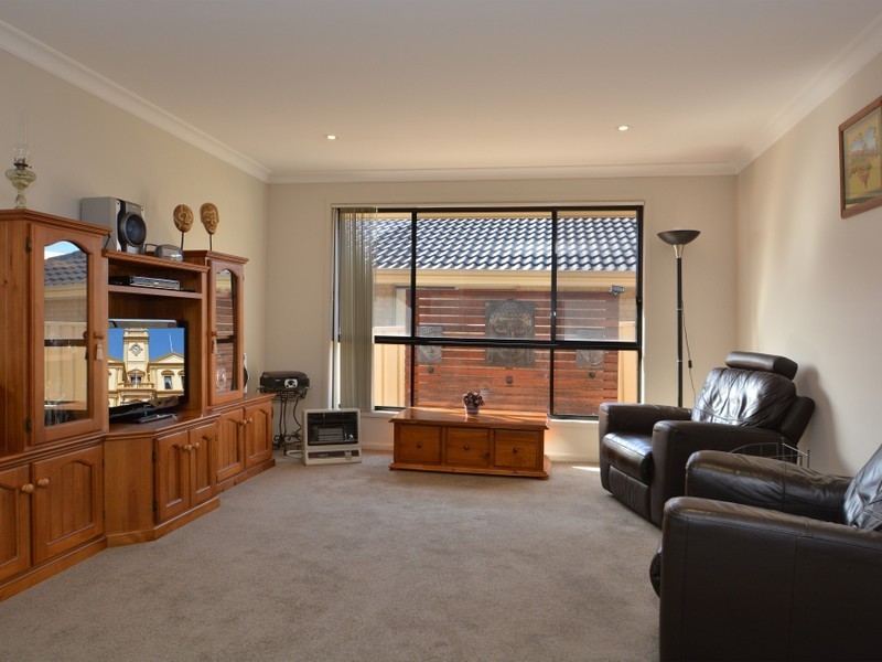 21 Fernleigh Avenue, Rutherford NSW 2320