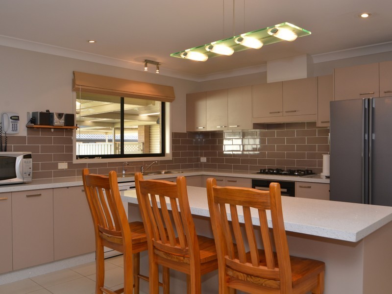 21 Fernleigh Avenue, Rutherford NSW 2320