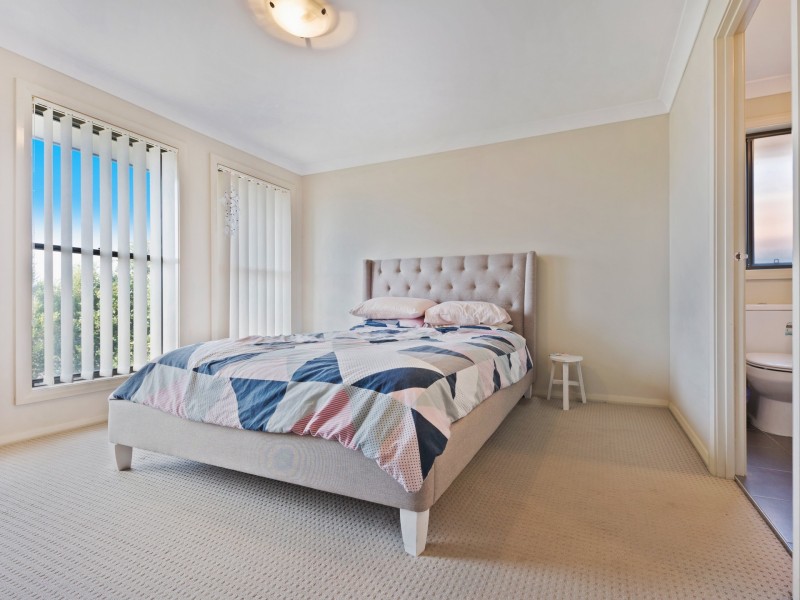 8 Hayworth Street, Rutherford NSW 2320