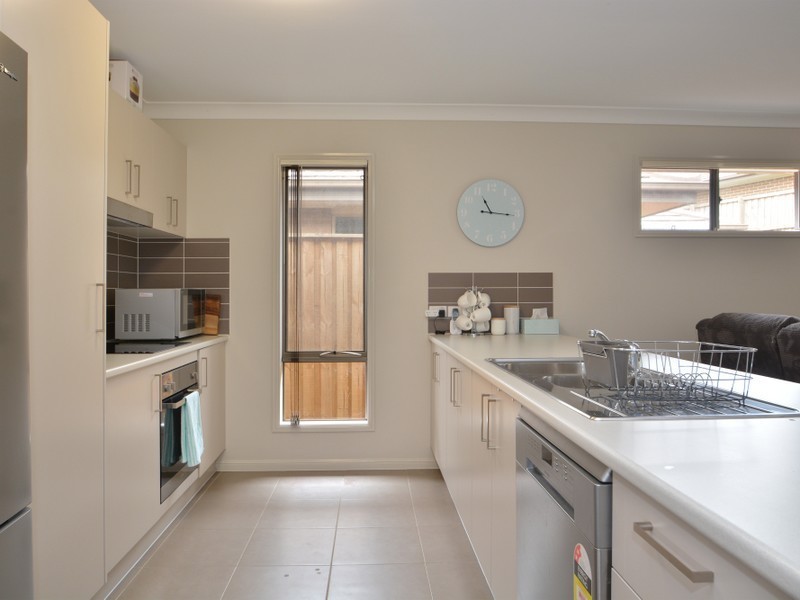 1 Grebe Street, Aberglasslyn NSW 2320