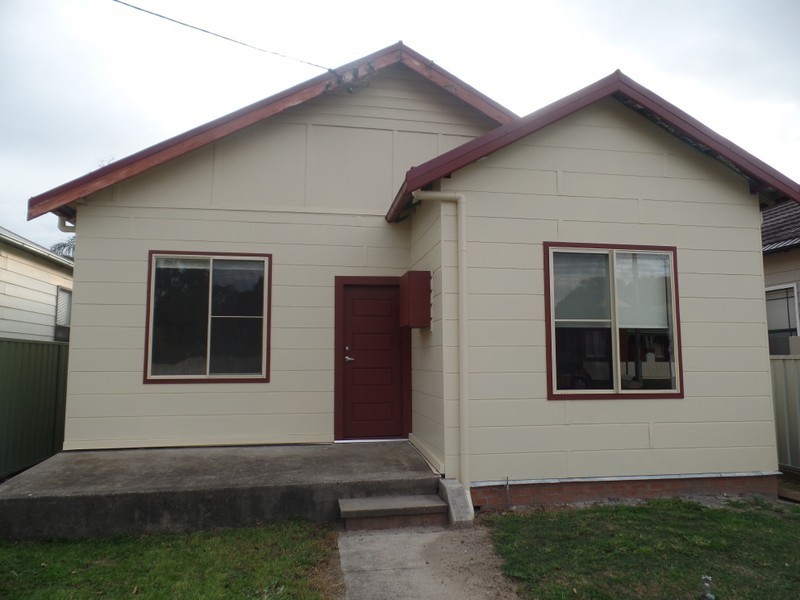 Unit 2/10 Walsh Street, Mayfield East NSW 2304