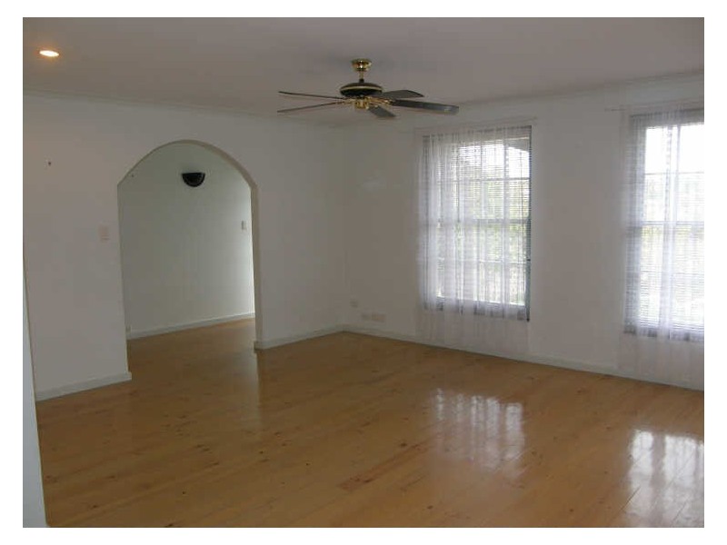 16 Klopper Street, Redwood Park SA 5097