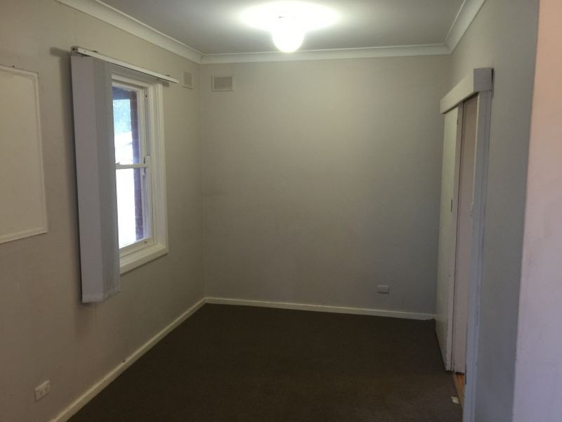 16 Longleat Road, Elizabeth Vale SA 5112