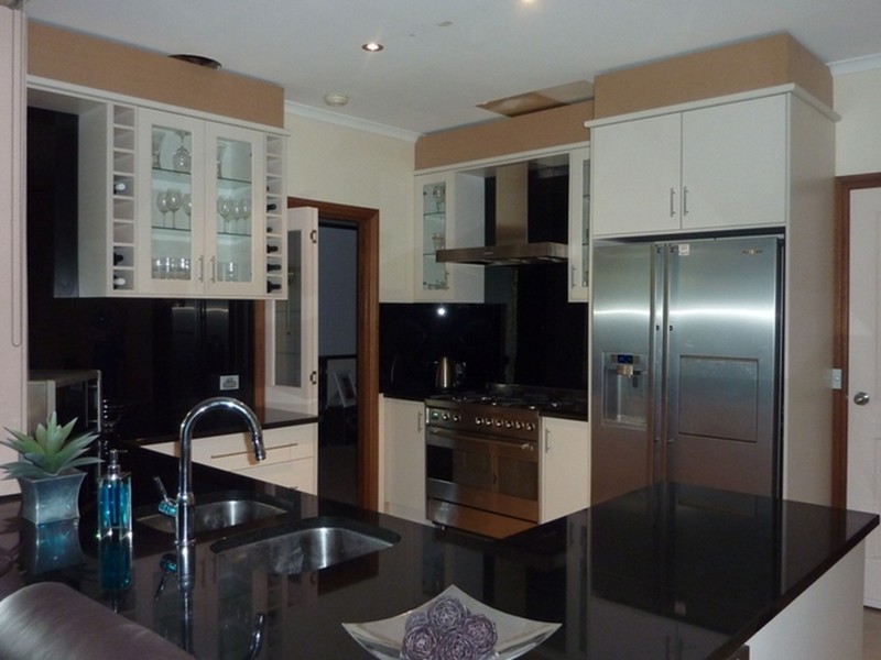 5 Jacquard Court, Greenwith SA 5125