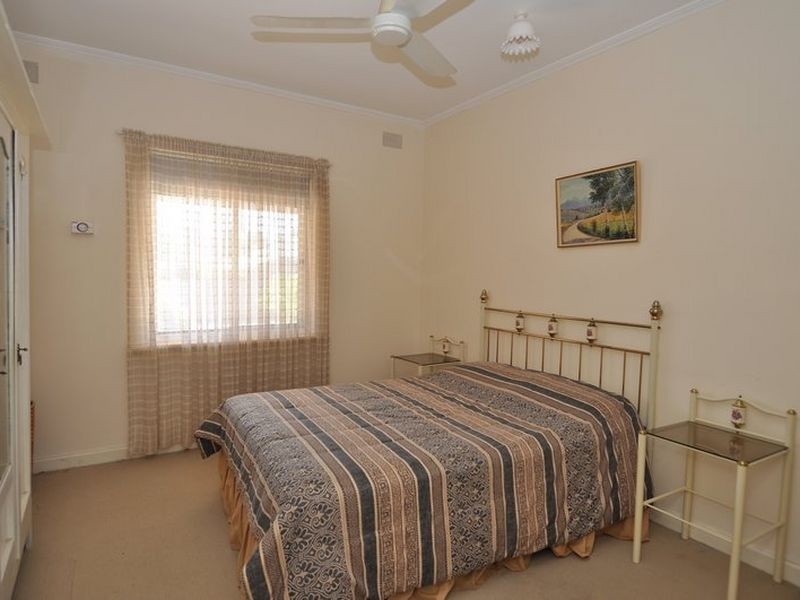 10 Melville Road, Paradise SA 5075