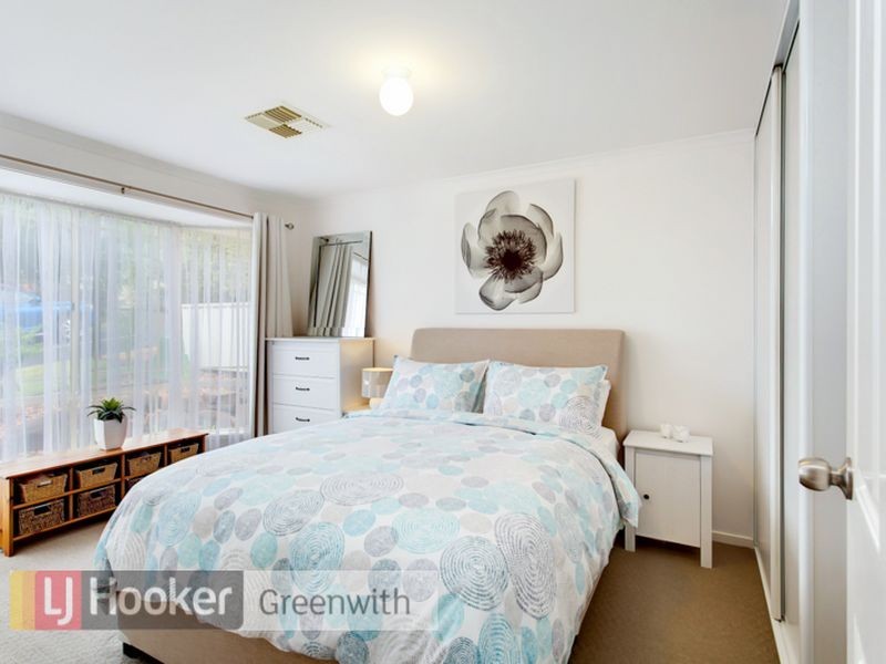 27 Lochleven Avenue, Greenwith SA 5125