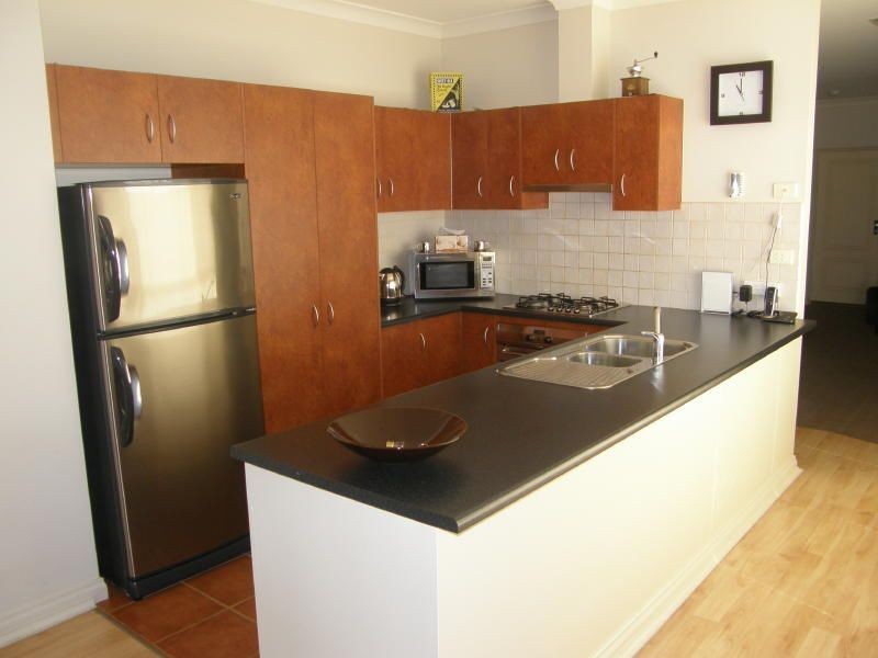 1 Lakeside Court, Greenwith SA 5125