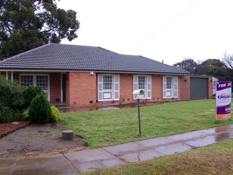 25 St Leonard Crescent, Elizabeth Downs SA 5113