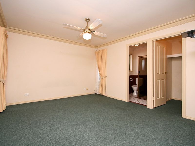 6 Ayles Court, Greenwith SA 5125