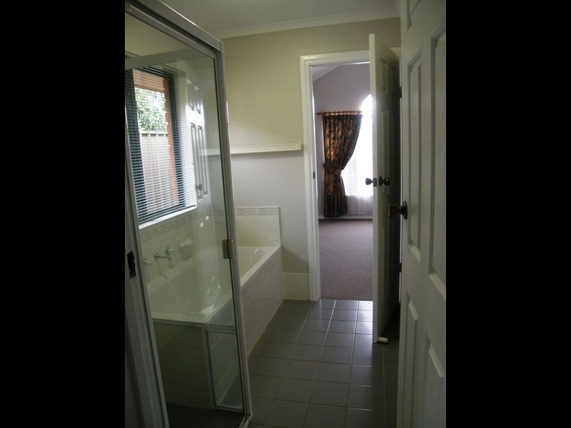 7 Laburnum Drive, Greenwith SA 5125