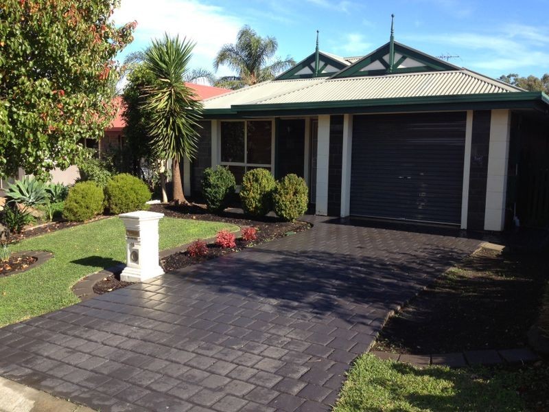 18 Ashton Place, Wynn Vale SA 5127