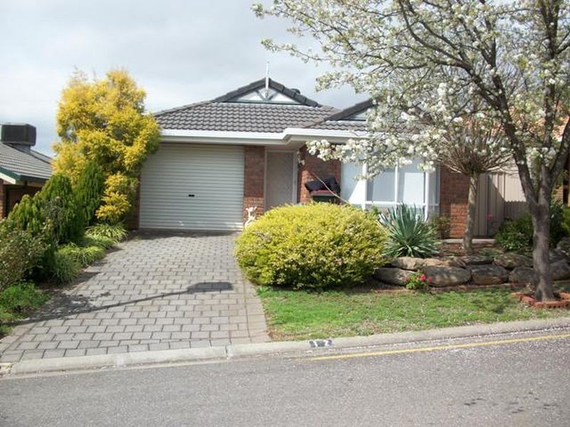 12 Lake Miranda Court, Greenwith SA 5125