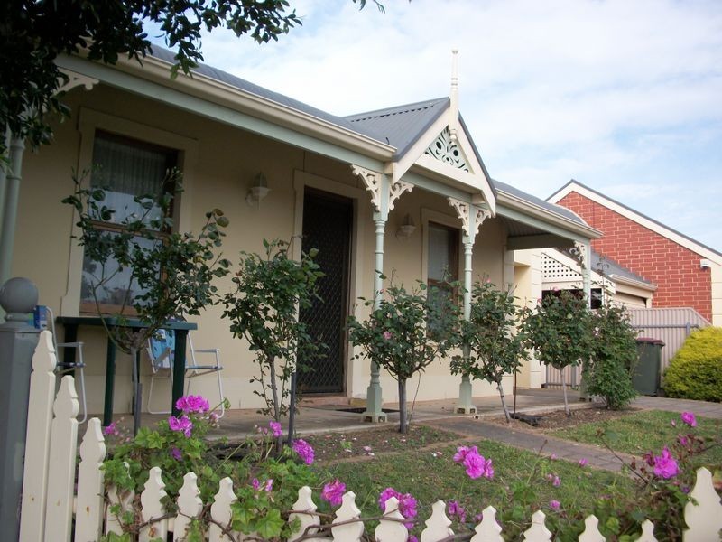 6 Glenmore Close, Greenwith SA 5125