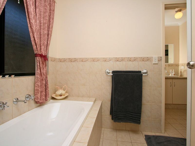 3/5-11 Burton Road, Salisbury SA 5108