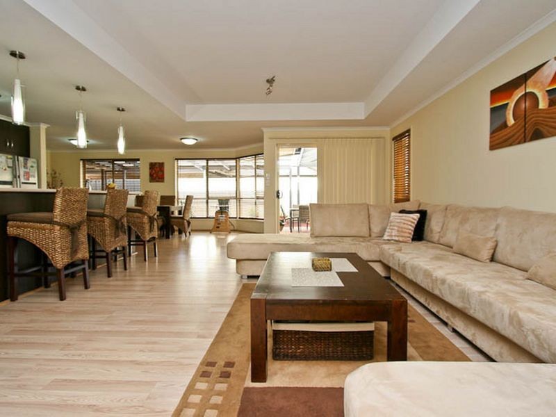 1 Portsea Crescent, Burton SA 5110