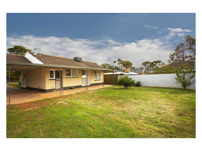 4 Briar Avenue, Salisbury East SA 5109