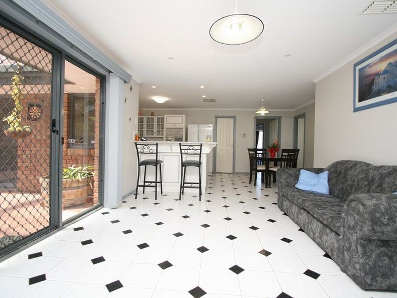 7 Festive Place, Greenwith SA 5125