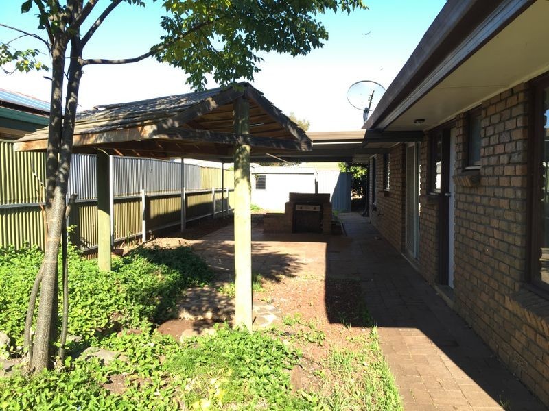 12 Carney Close, Salisbury Plain SA 5109