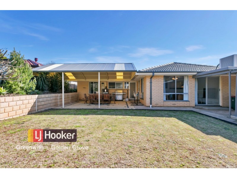 10 Currawong Crescent, Modbury Heights SA 5092