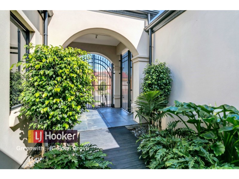 10 Hinchinbrook Avenue, Mawson Lakes SA 5095