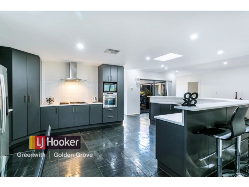 10 Hinchinbrook Avenue, Mawson Lakes SA 5095