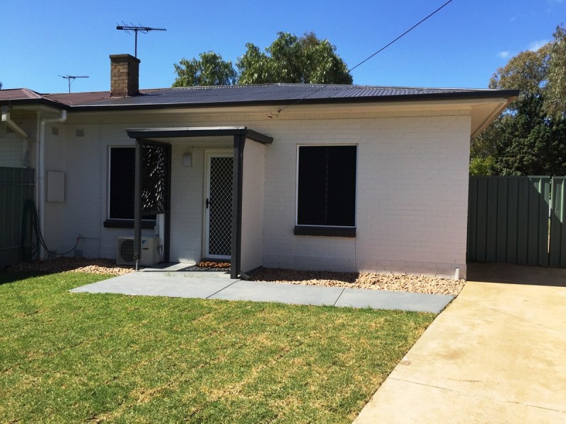 17 Grateley Street, Elizabeth Grove SA 5112