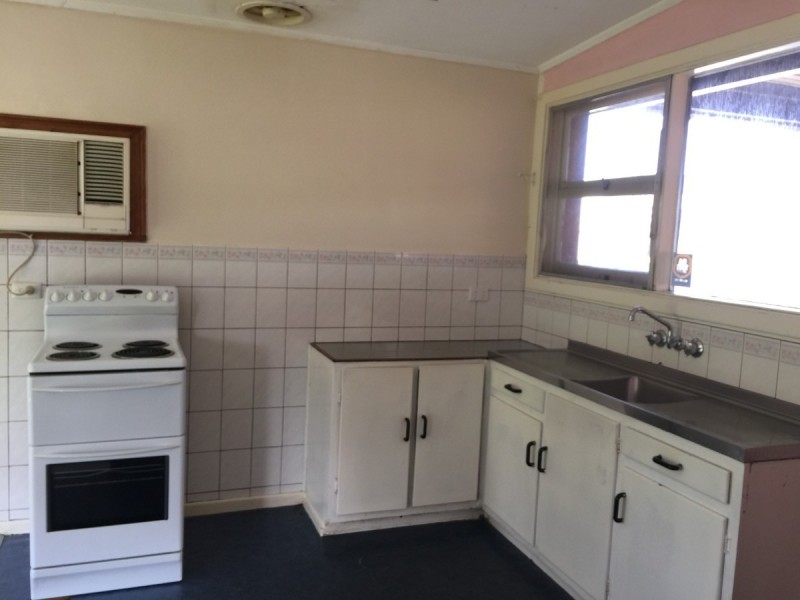 16 Underdown Road, Elizabeth South SA 5112