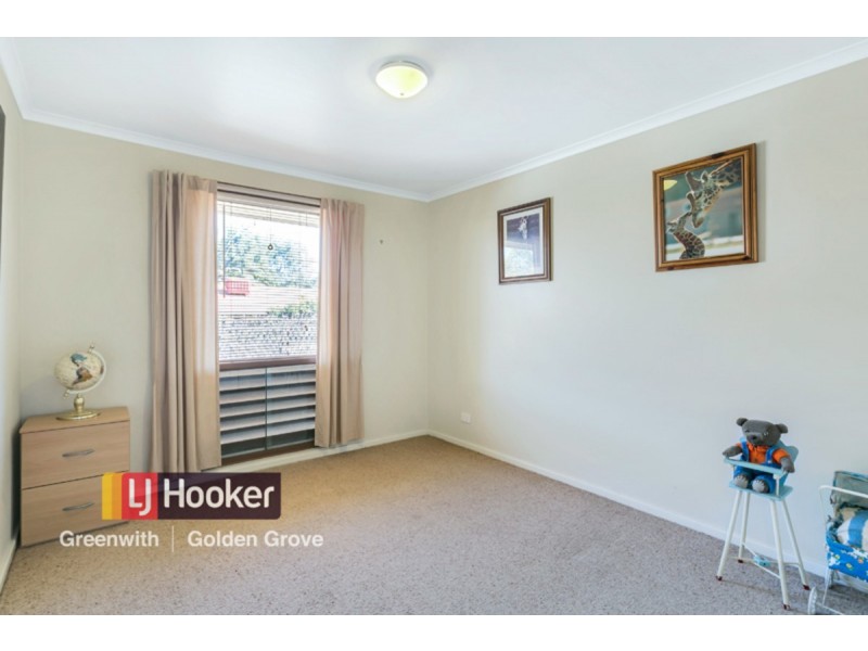 4 Pelsaert Avenue, Fairview Park SA 5126