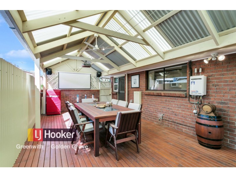 4 Pelsaert Avenue, Fairview Park SA 5126