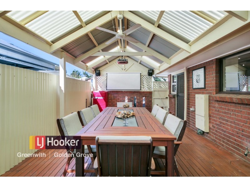 4 Pelsaert Avenue, Fairview Park SA 5126