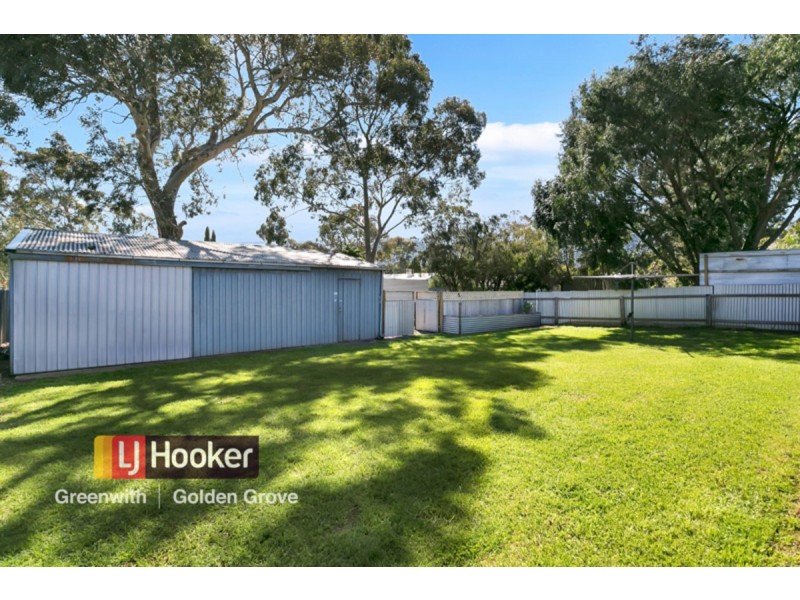 4 Pelsaert Avenue, Fairview Park SA 5126