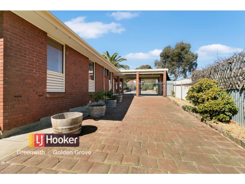 4 Pelsaert Avenue, Fairview Park SA 5126