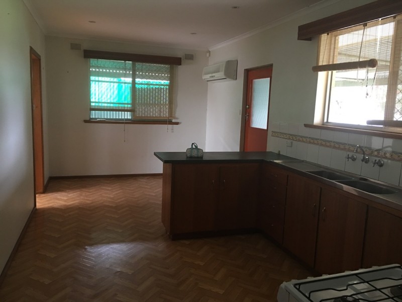 17 Harvey Avenue, Gilles Plains SA 5086