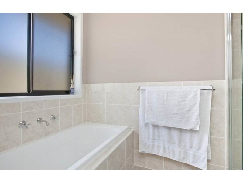7 Clinker Circuit, Golden Grove SA 5125